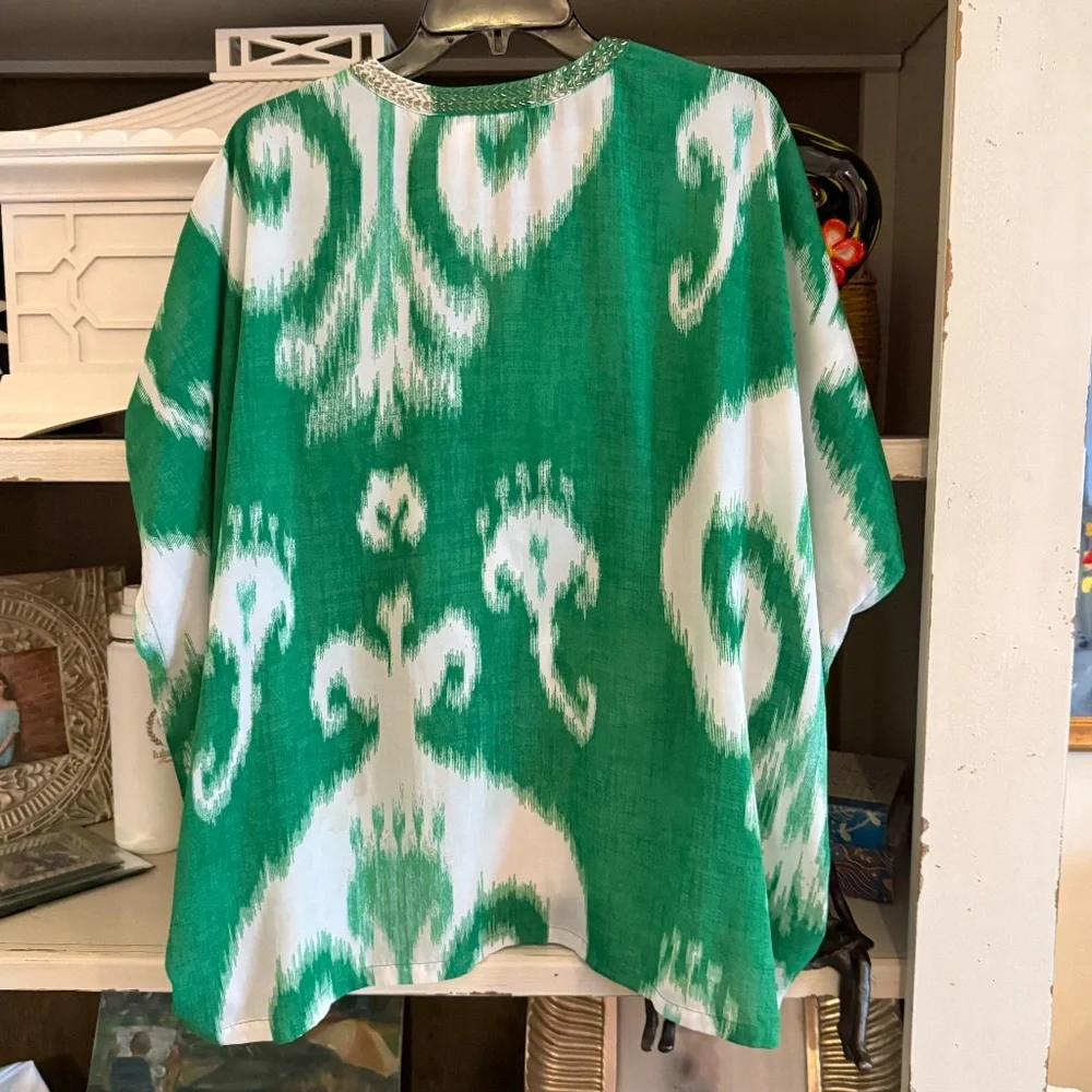 Chico's S/M green white Ikat embellished poncho style tunic Small Medium - Picture 4 of 7